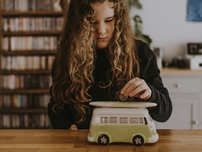 Майка възмути социалните мрежи: взема наем от дъщеря си