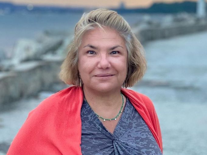 Марта Вачкова се радва на лятото на яхта