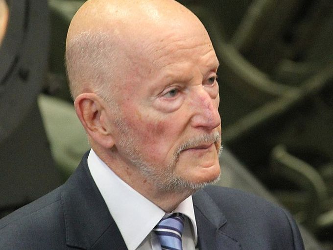 Симеон Сакскобургготски на 85: Култовите фрази на царя