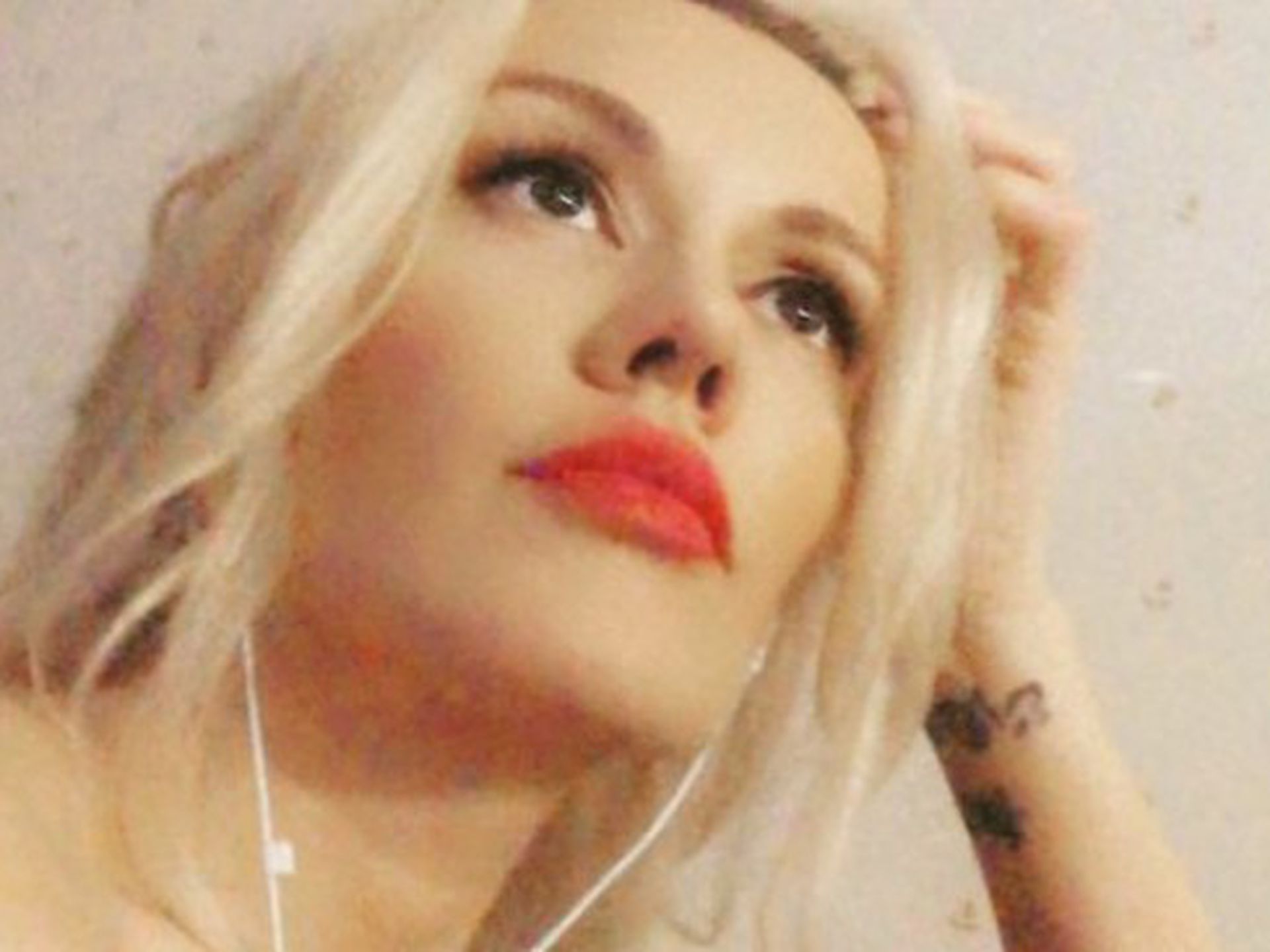 Ееее! Наистина ли? Мария Игнатова е луда по Нойзи, а той нехае!