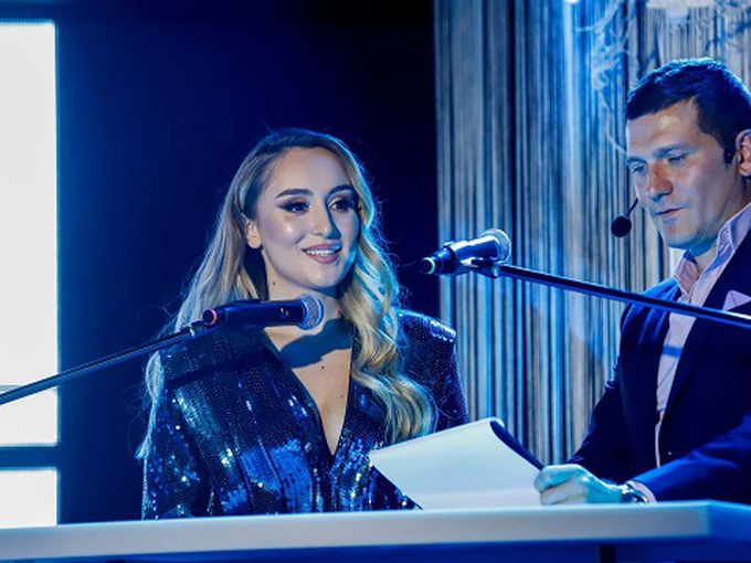 Дара Екимова грабна статуетката за Жена на годината в категория Музика