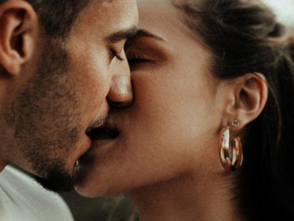 Близнаци, обърнете внимание на половинката си. Нова любов очаква Рибите