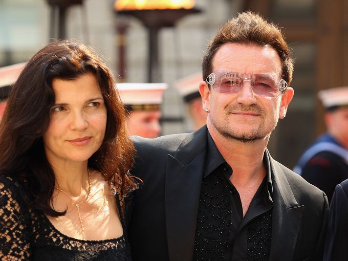 Искате да сте щастливи? Вижте тайната за щастлив брак на Боно от U2