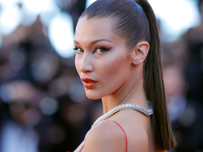 Модата на тънките вежди се завръща!