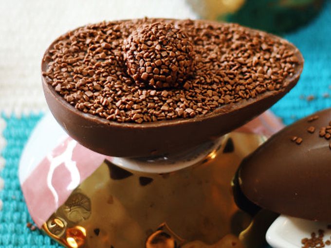 Фабрика за шоколадови яйца Kinder затваря заради салмонела! Има ли нейни продукти в България?