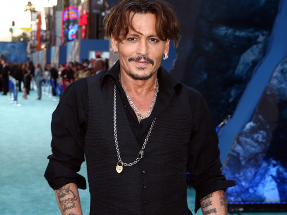 Кейт Мос и Кортни Лав застанаха зад Джони Деп