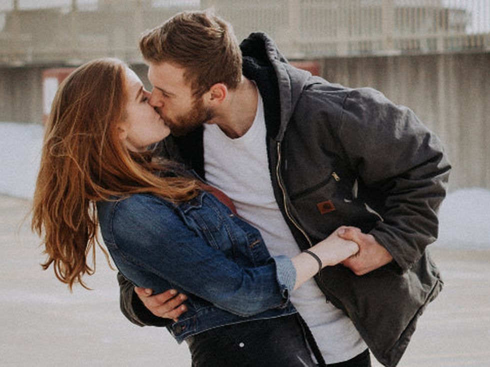 Везни, днес ще се потопите в любов и романтика