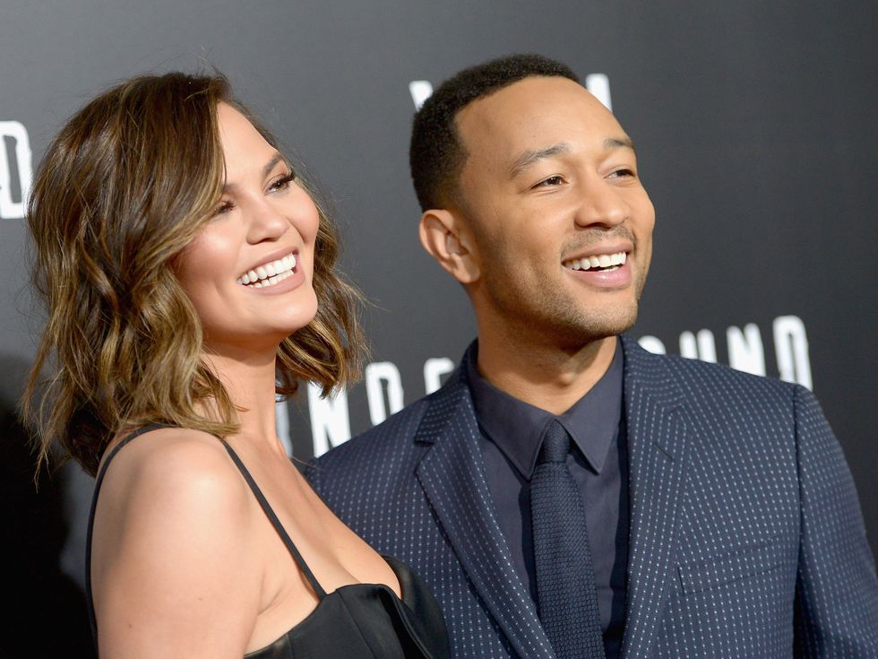 След най-голямата си загуба: Джон Леджънд и Криси Тейгън посрещнаха трета рожба на бял свят