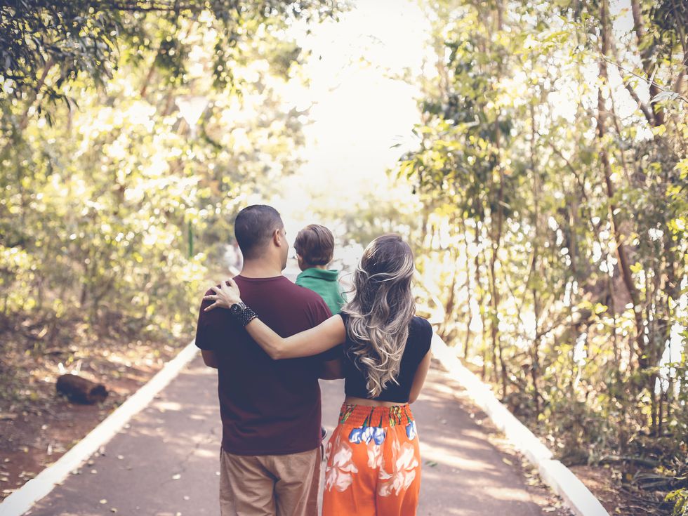 Една козметична серия за мама, татко и мен? Научете повече за новата биосертифицирана серия на Mustela и как да улесните рутината на цялото семейство!