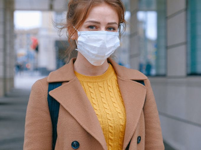 Учени откриха кои хора имат 'свръхчовешки' имунитет срещу Ковид-19