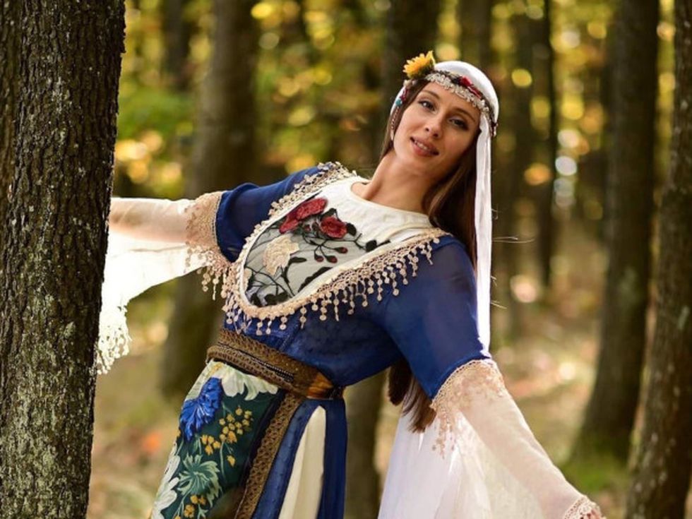 Село кани на първия празник на накита