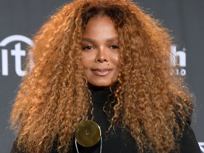 Джанет Джексън и травмите, които ѝ нанася собственият ѝ брат Майкъл Джексън