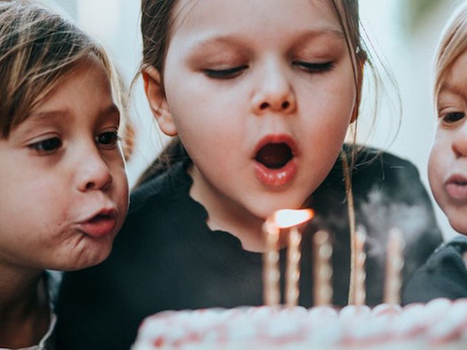 Внучката на Христо Стоичков стана на 5, а принцът на Ивет Григорова навърши годинка (снимки)