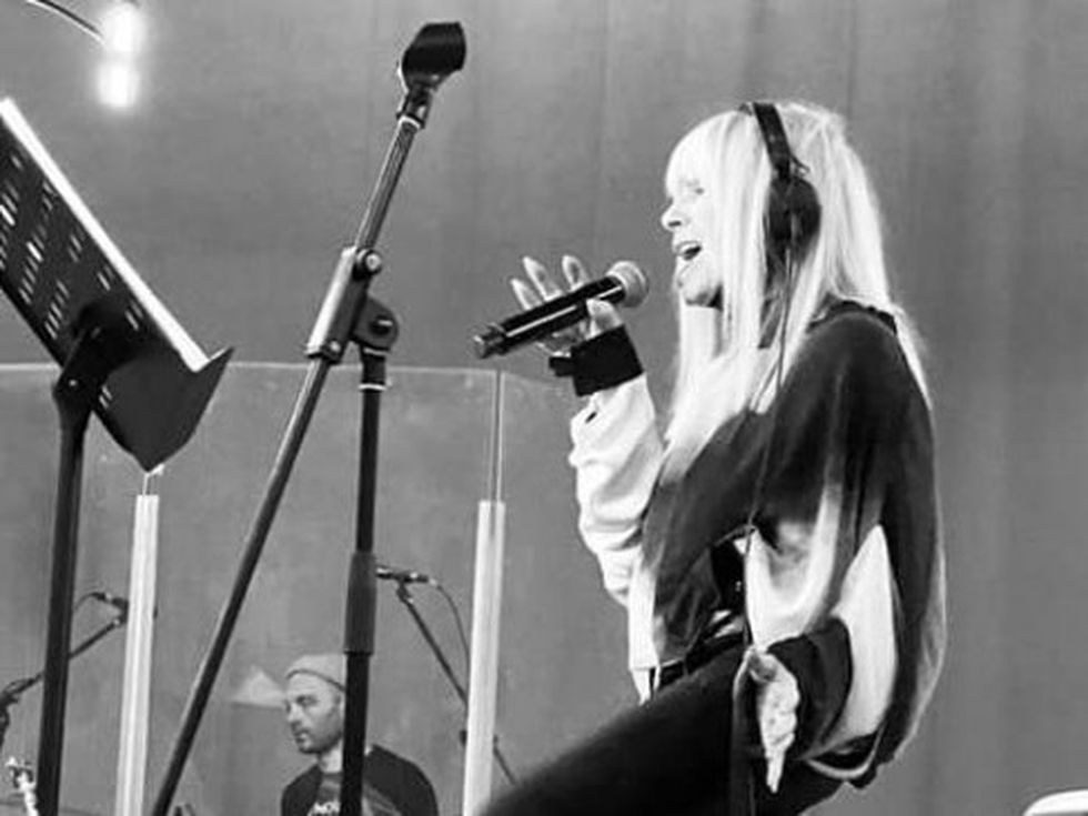 Лили Иванова иска да си вземе куче, подготвя се за турнето с йога