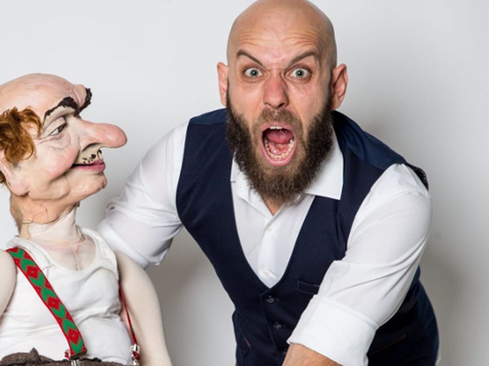 „НЕобичайното шоу на Капитана“ идва в компанията на куклата Бай Тъньо и Георги Кючуков