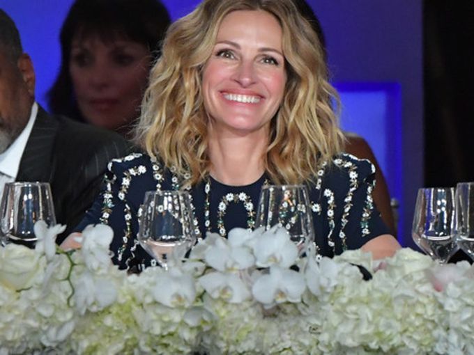 Джулия Робъртс смая света с тази маска