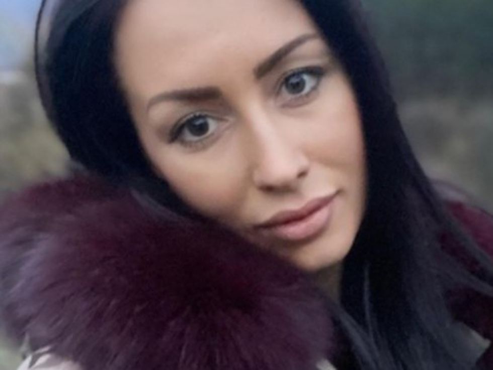 Еха! Вижте каква ще стане Джена, когато завърши висшето си