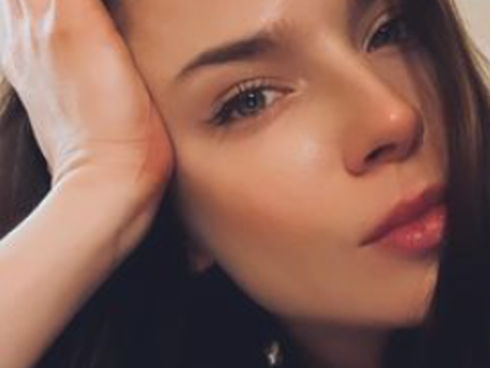 Ново звездно бебе на хоризонта: Джулия Бочева е бременна (снимки)