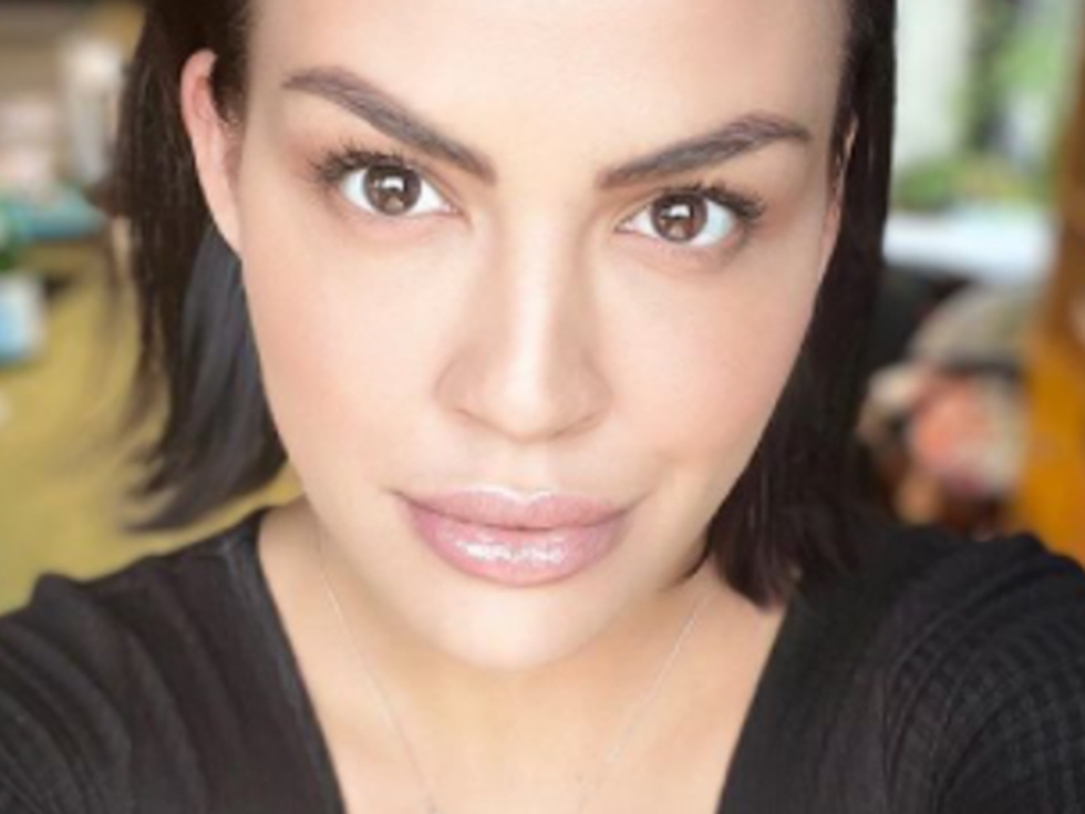 Като супермодел е: Вижте Деси Цонева по секси бельо (снимки)