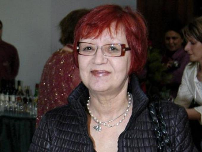 Напусна ни поетесата Миряна Башева