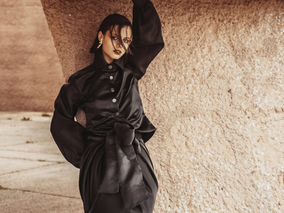 Наш дизайнер показва съвременната малка черна рокля