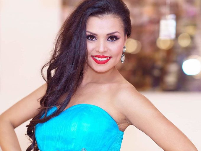 Фалшив профил със снимка на Цвети Радойчева атакува политическа страница