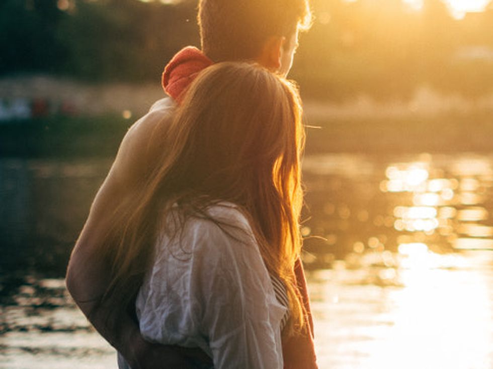 Водолеи, задава се страстна любовна среща