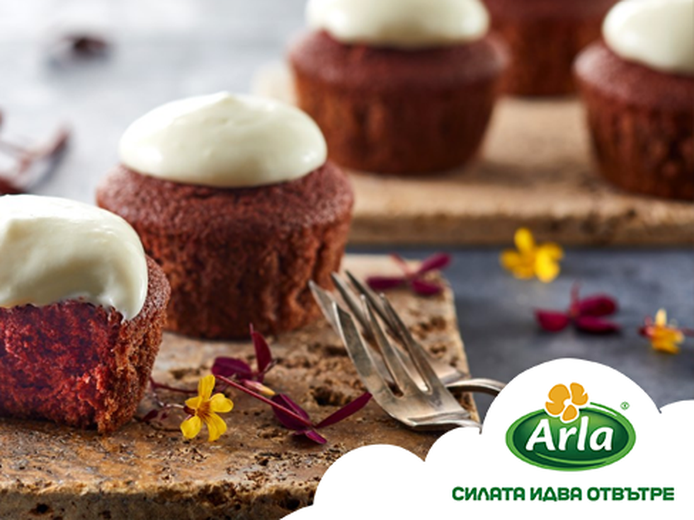 Къпкейкове червено кадифе с глазура