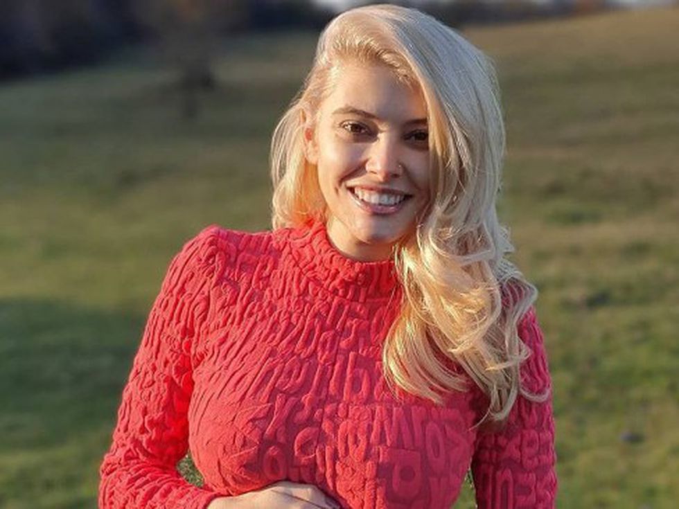 Ева Веселинова с първа фотосесия на близнаците (видео)