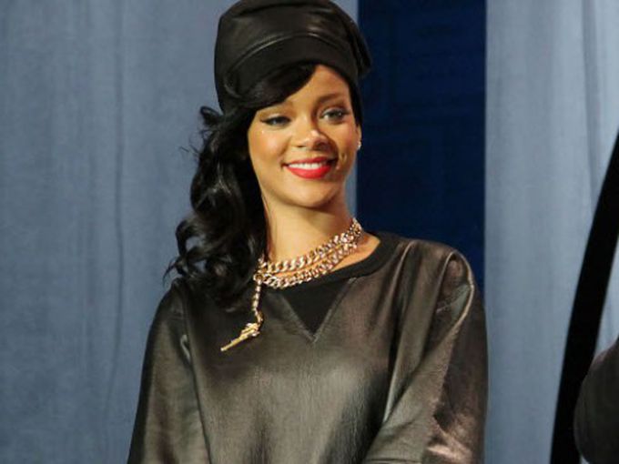 Риана сподели нова снимка - на коремчето си