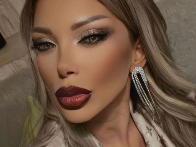 Емануела: Всяко 18-годишно момиче иска за абитуриенсткия си бал от родителите да ѝ подарят цици