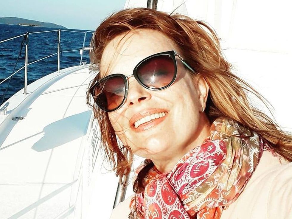 Трима мъже ухажват Мариана Векилска след развода