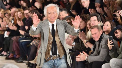 Роден е като Ралф Лифшиц момче от бедно еврейско