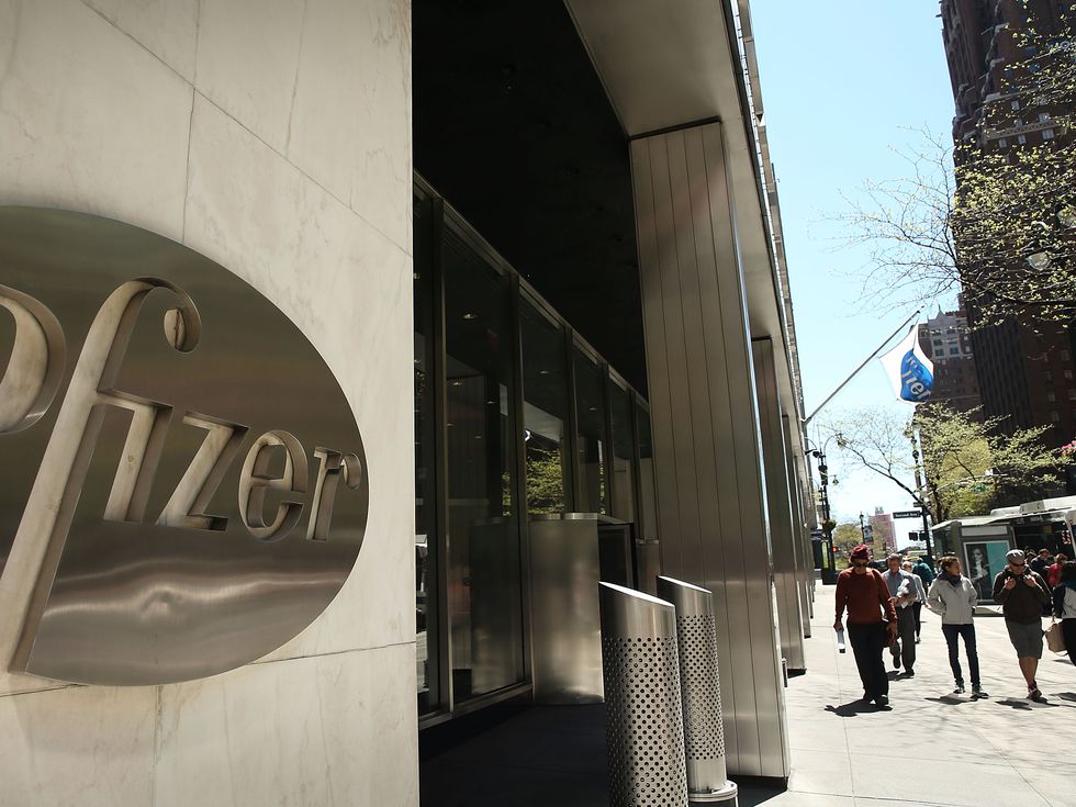 Pfizer започна късно изследване на хапче, което предотвратява ковид