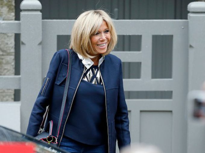 Скандал във Франция: Бриджит Макрон била родена като мъж