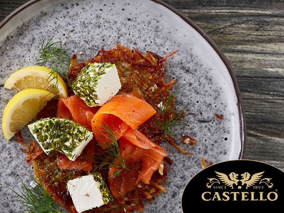 Скандинавски картофени палачинки с крема сирене Castello и сьомга