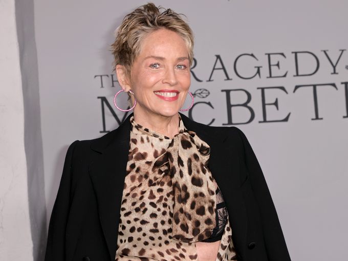 Майката на Шарън Стоун си търси гадже