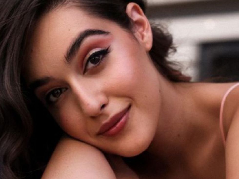 Бременна ли е дъщерята на Гала, както твърдят последователите ѝ?