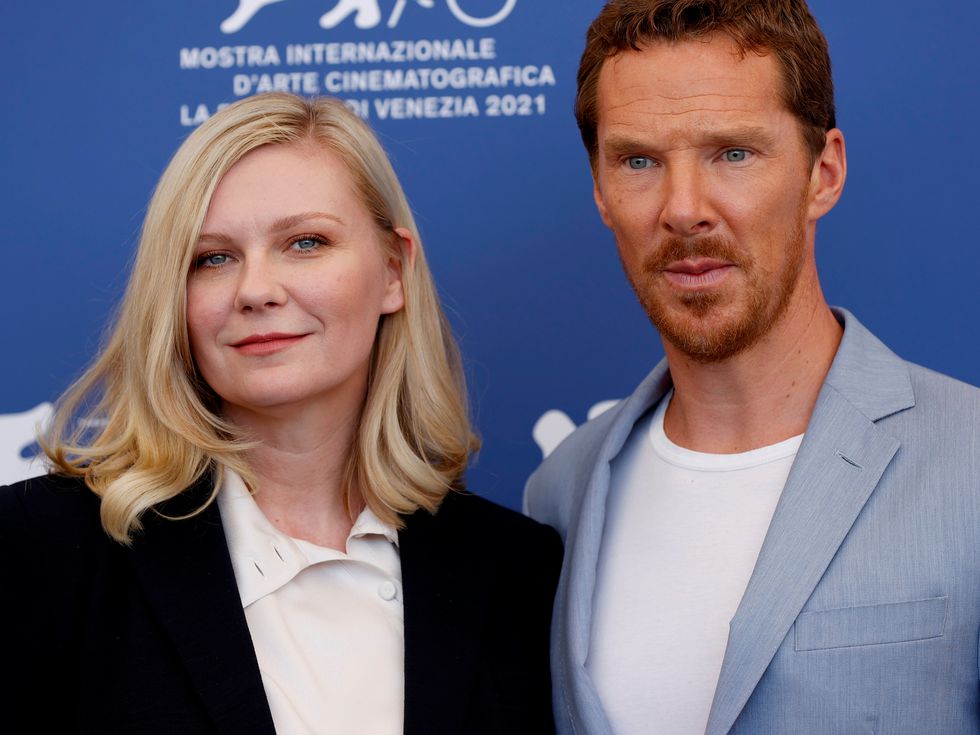 Филм на Алмодовар и феерия от пищни тоалети огряха кинофестивала във Венеция