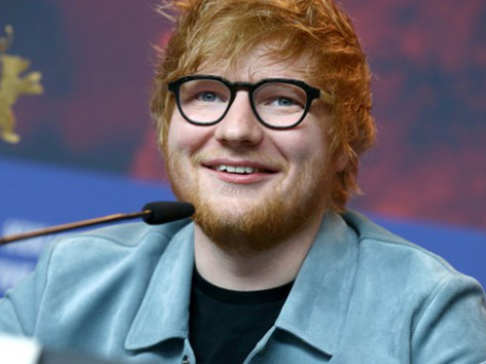 Ед Шийрън пусна клип в подкрепа на Украйна