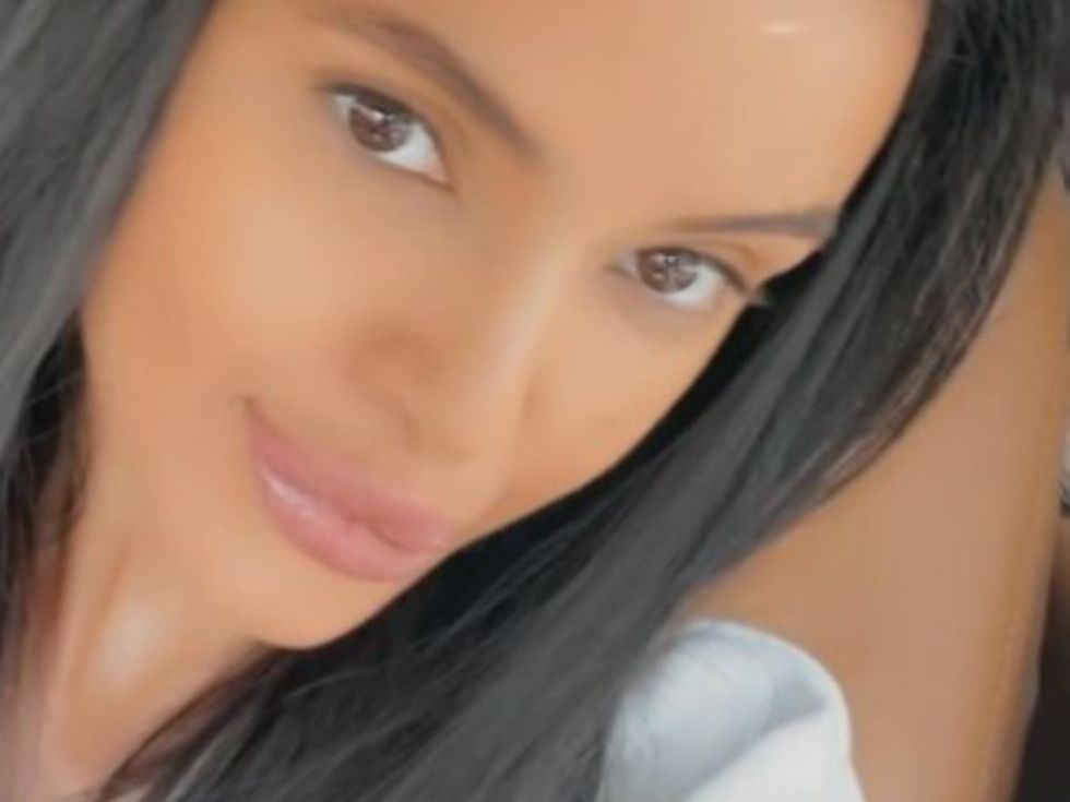 Еха! Това наистина ли е майката на Мария? (снимка)