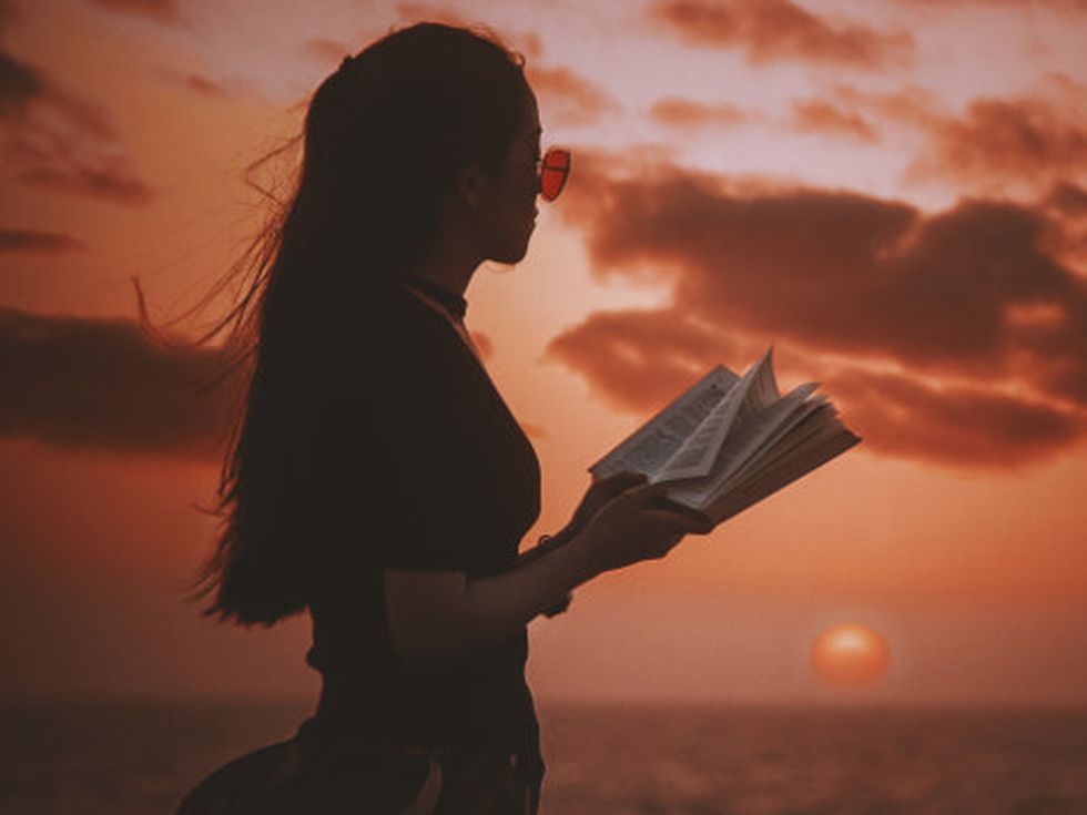 Скорпиони, през март ви очакват сладки моменти и нов път в любовта