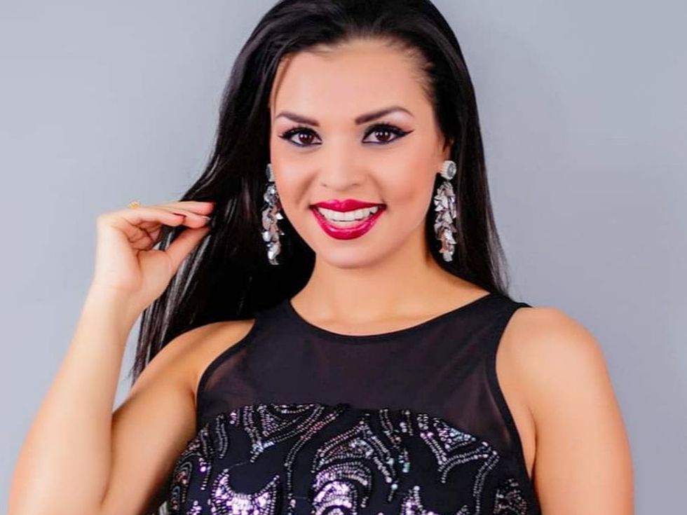 Вижте как Цвети Радойчева отпразнува имения ден на дъщеря си (Снимки)