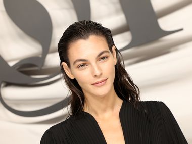 Малко неловко: Приятелката на Леонардо ди Каприо скъса роклята си във Венеция