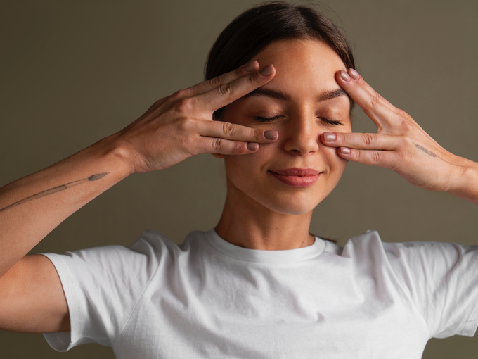 Face yoga: Ето как лицето ви да засияе за 5 минути