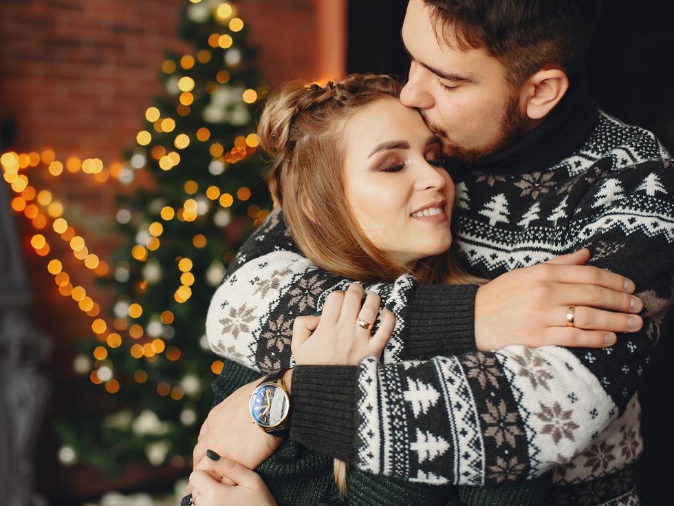 Най-точният седмичен любовен хороскоп за всяка зодия (1-7 декември 2025)