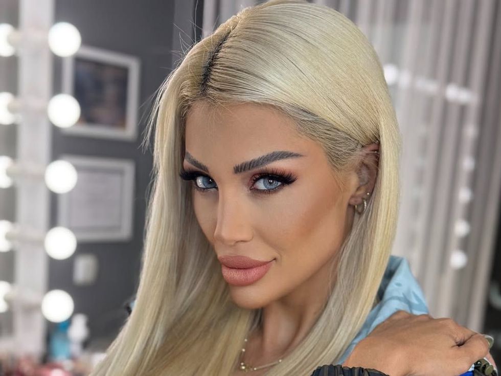 Джулиана Гани заведе сина си Давид при Дядо Коледа в Лапландия (Снимки)