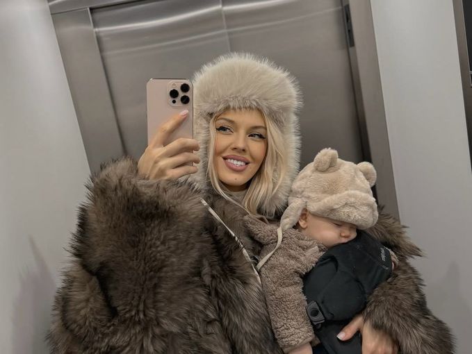 5 месеца с теб, обич моя: Натали Трифонова разтопи феновете с най-сладката снимка на бебето си