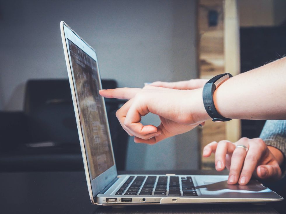 3 неща, за които мъжете лъжат най-често в сайтовете за запознанства