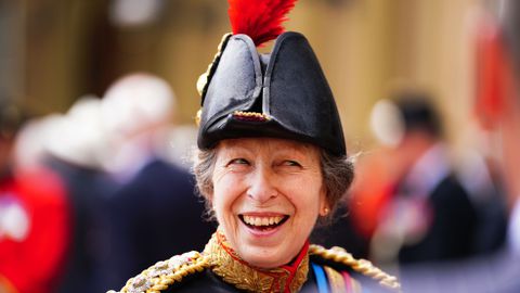 Бъкингамският дворец бе принуден да премахне публикация за 75 ия рожден